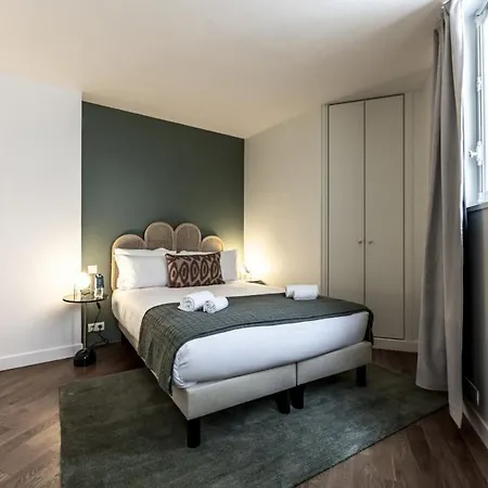 Amazing 4bedrooms Champs Elysees