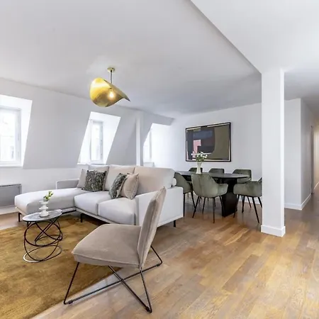 Apartment Amazing 4bedrooms Champs Elysees Paris